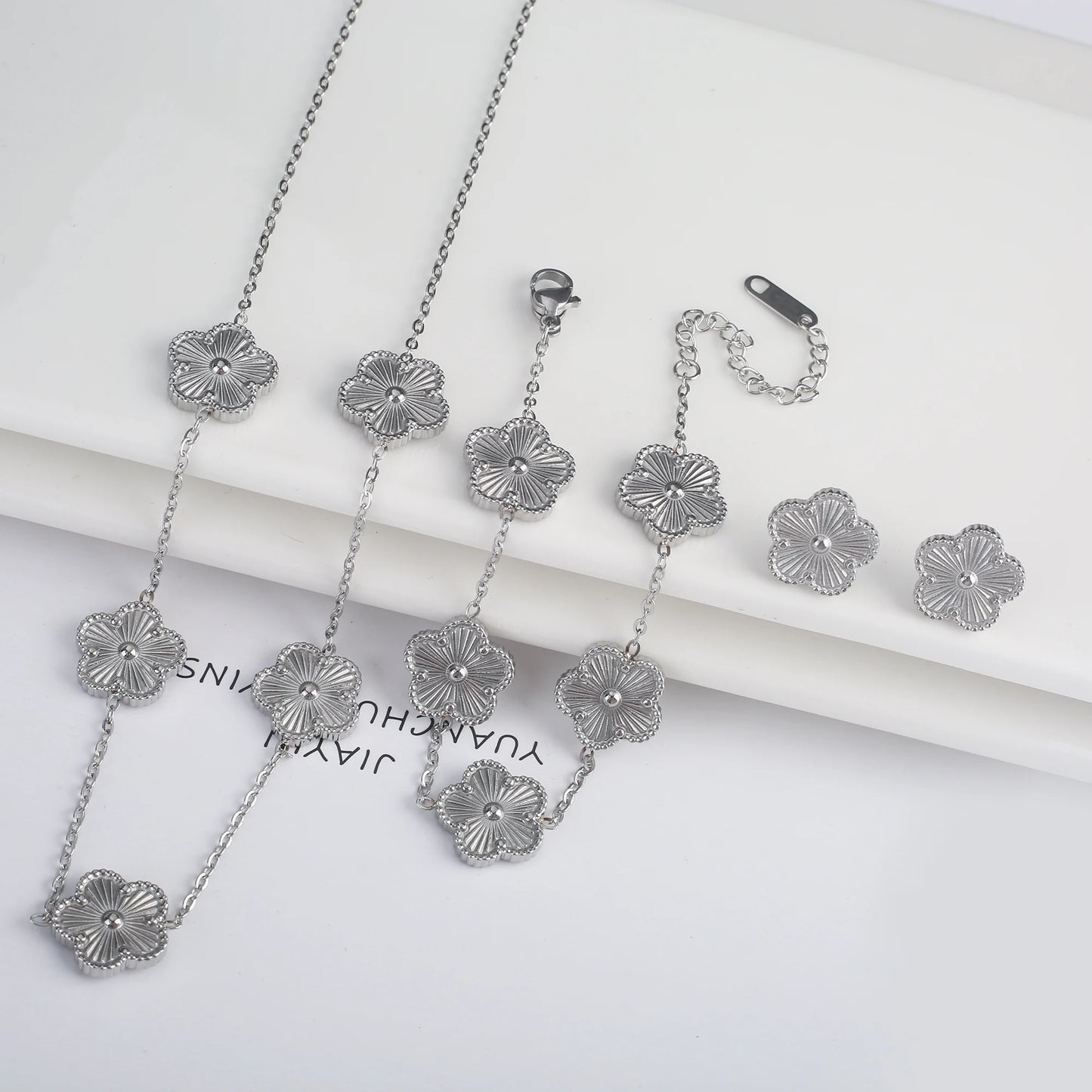 Adjustable Five-Leaf Clover Bracelet