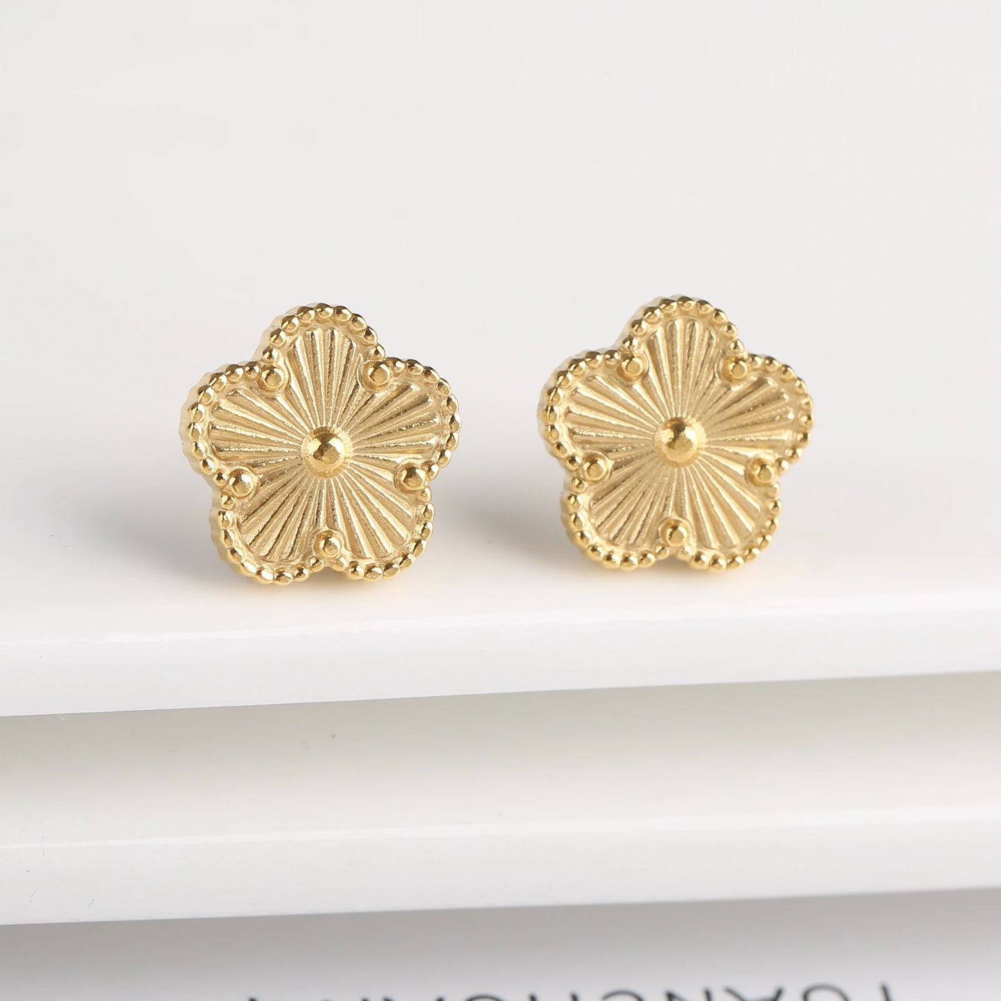 Adjustable Five-Leaf Clover Bracelet