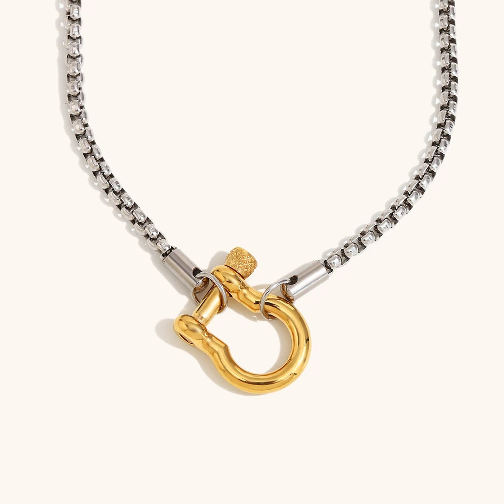 Square Pearl Chain Necklace with U-Shaped Buckle