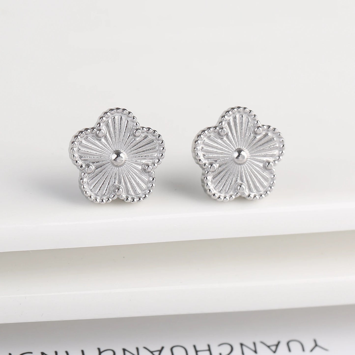 Adjustable Five-Leaf Clover Bracelet